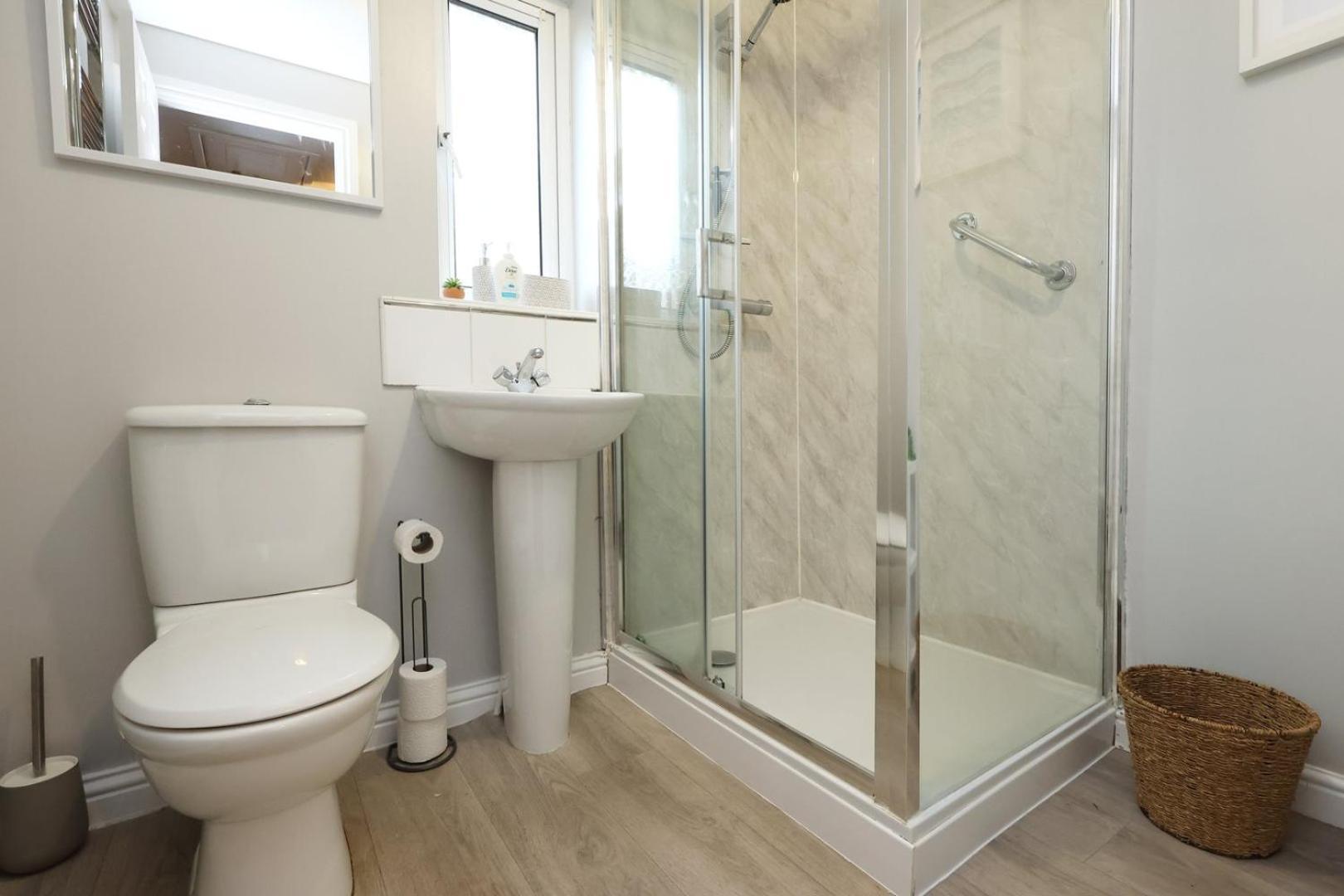 Apartmán Relaxing 2-Bed Coastal Escape In Port Talbot Exteriér fotografie