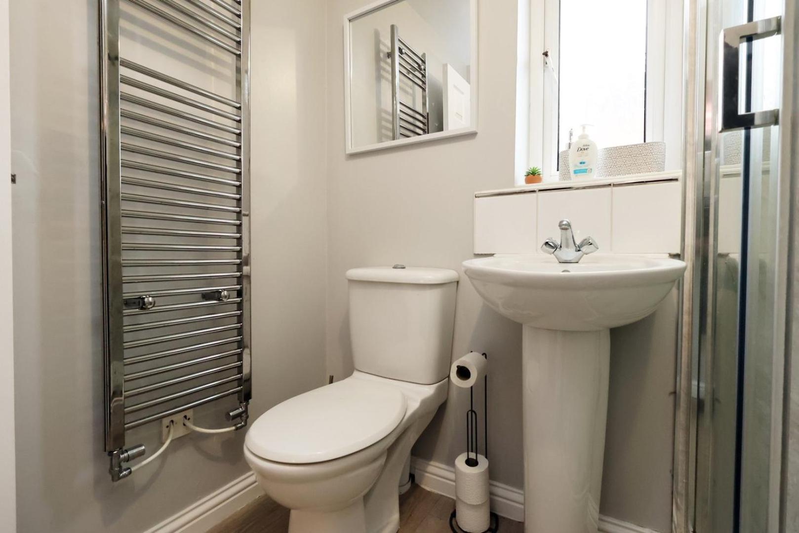 Apartmán Relaxing 2-Bed Coastal Escape In Port Talbot Exteriér fotografie